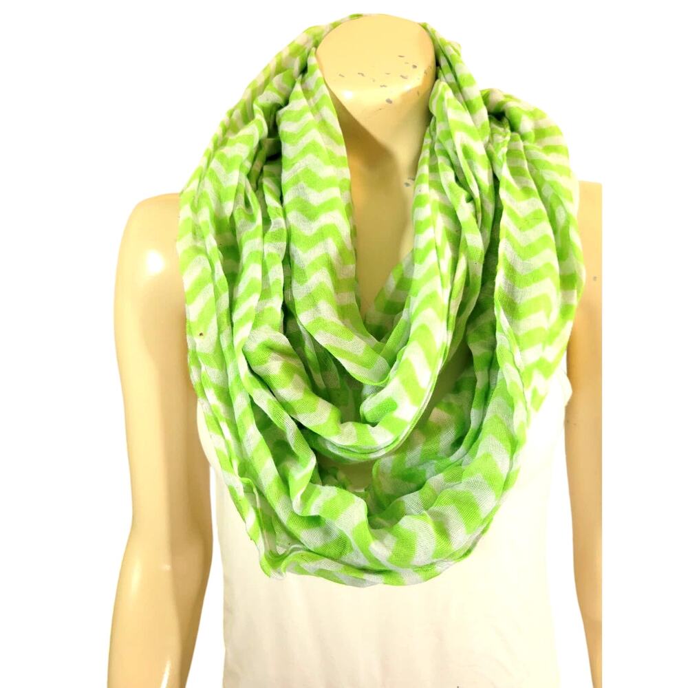 Scarf Lightweight Fashion Zigzag Chevron Light Infinity Green‎